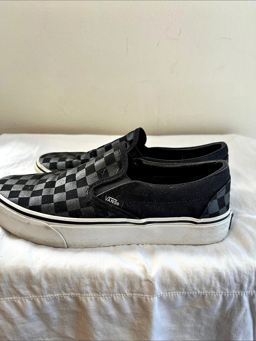 Vans Classic Slip-On Checkerboard Sneakers Black & Black US 8.5 Women - Picture 5 of 7